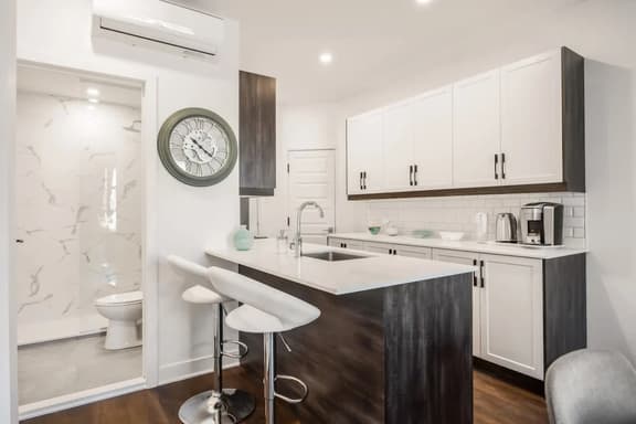 M11 | Le Mile End: 1BR + Sofa Bed - 3A
