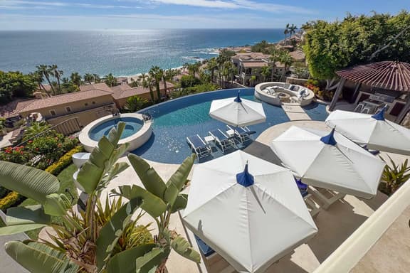 M11 | Luxury 6BR Oceanview Villa w/ Pool