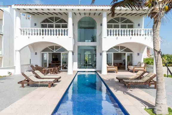 M11 | Luxury Ocean Front Villa in Akumal
