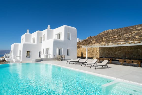 M11 | Thalassa Villa - 8 BR with Views