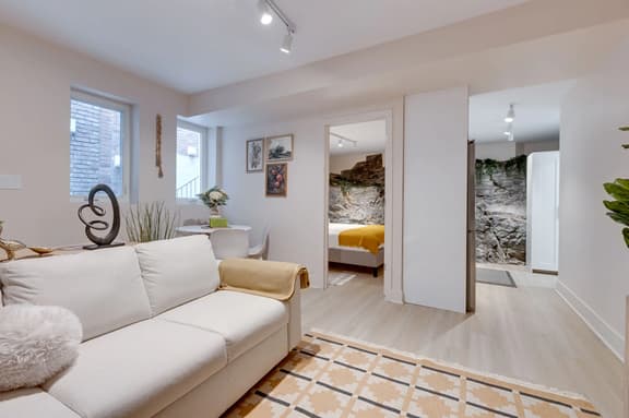 Renovated and Cozy 1BR in the heart of MTL