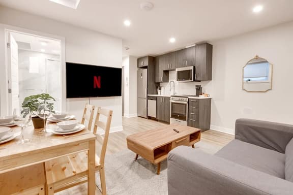Renovated 3BR Apartment in the Heart of MTL - 11 - Image 1