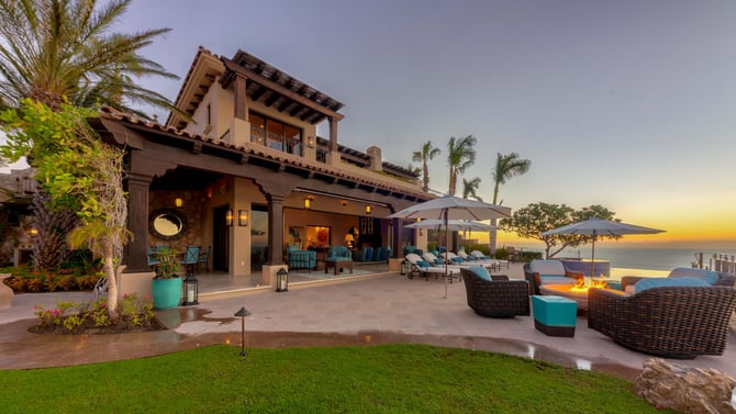 Villas & Penthouses