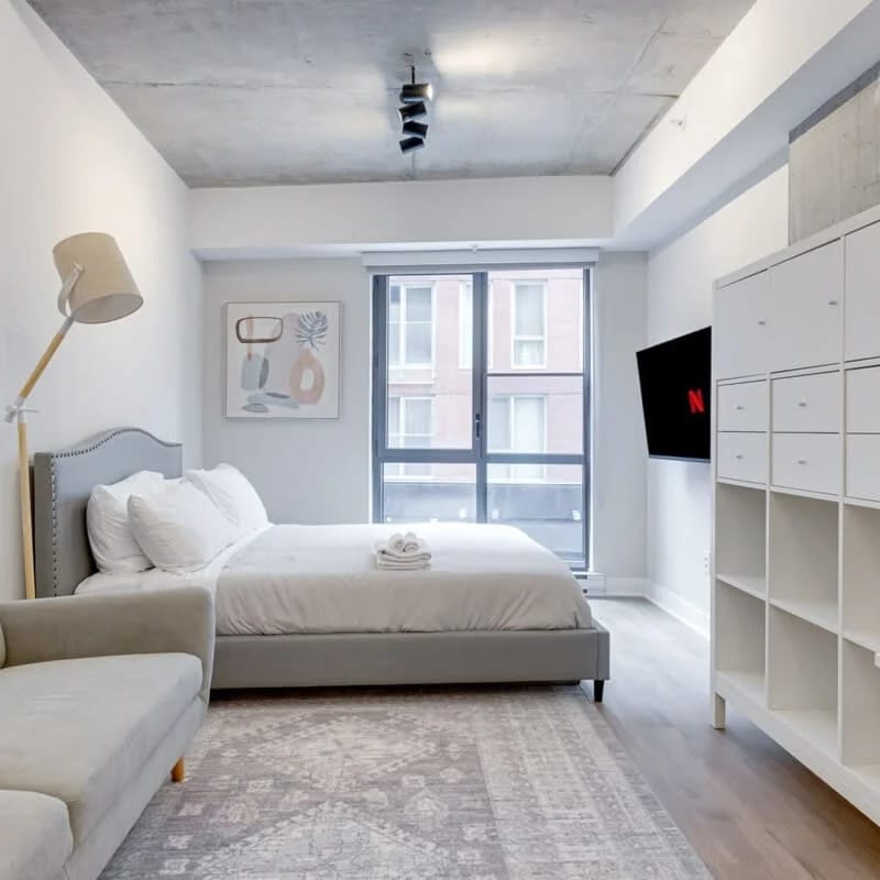 Modern Studio in the Old Port of MTL -4B