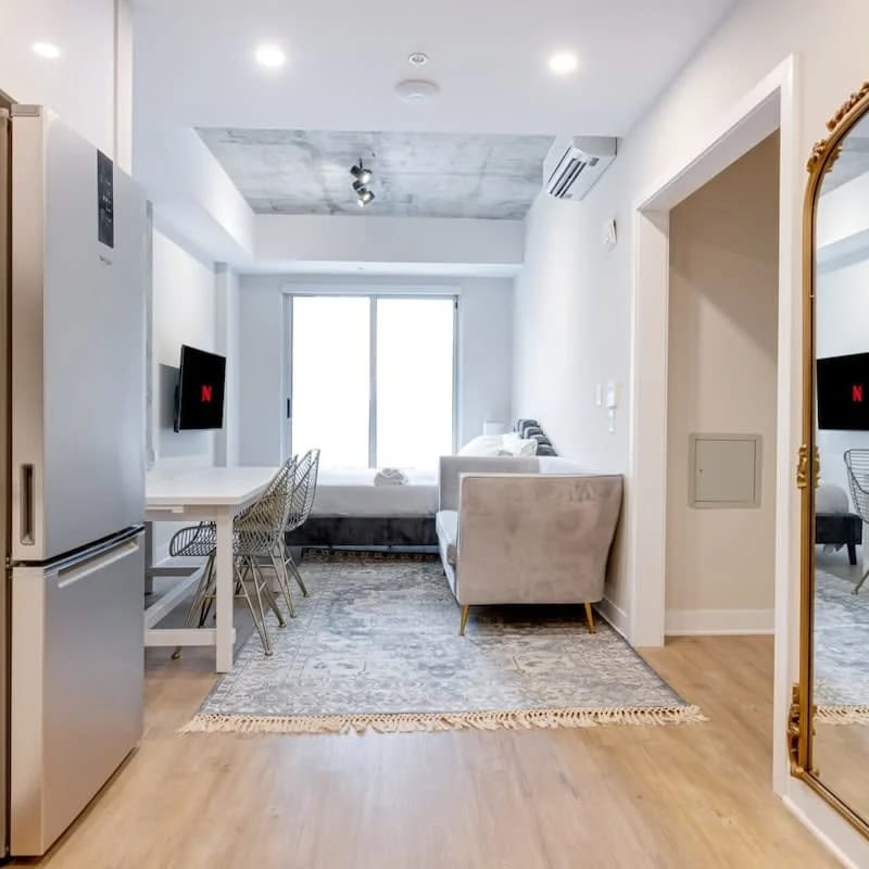 Modern Studio in the Old Port of MTL -1H